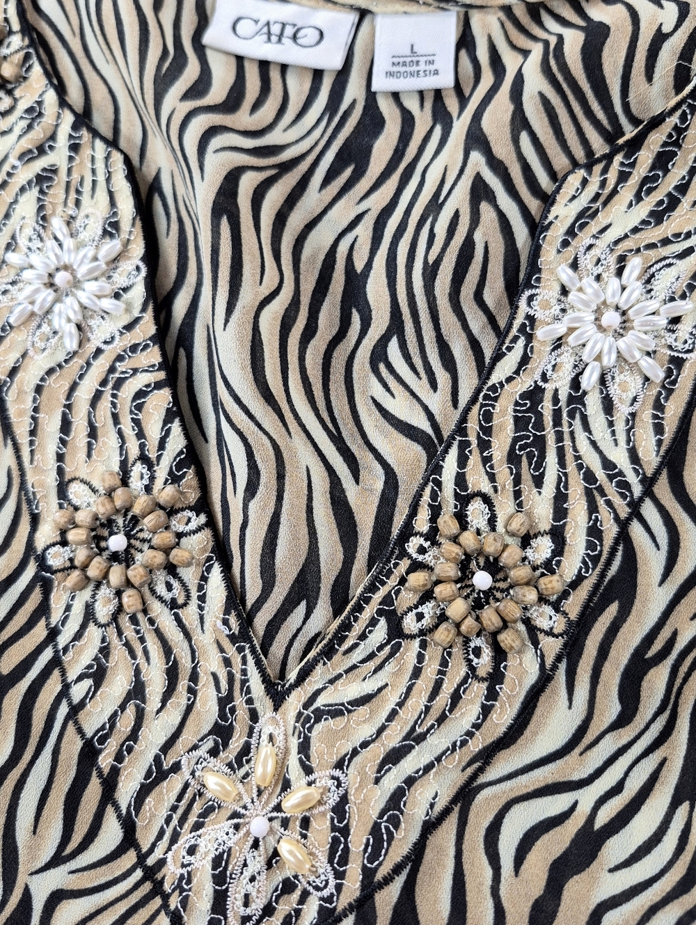 NWOT Cato Zebra Tiger Print Beaded Embellished V-Neck Blouse Woman's L - Picture 5 of 11